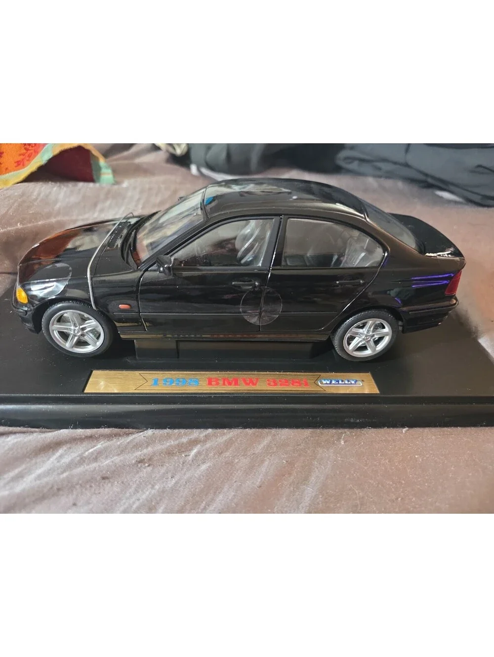 BMW 328i 1998 Welly 1:18 collection DIE-CAST Black Rare New in Box